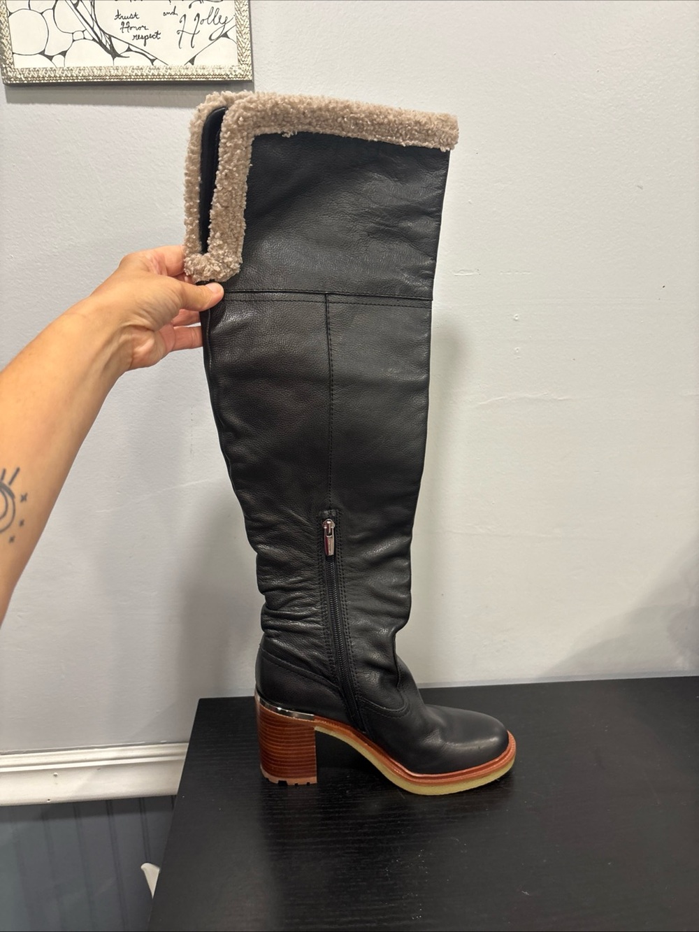 Vince Camuto Black Leather Over-the-Knee Boots with Cream Shearling Trim Sz 7
